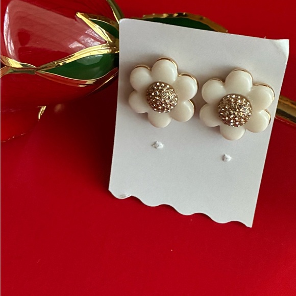 KATE SPADE Earrings,Kate Spade Cream Floral Earrings with Gold Center - Picture 4 of 7